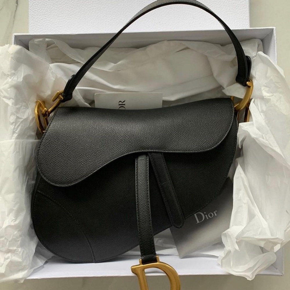 Iconic Dior Saddle medium bag black.